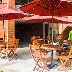 Leblón Suites Hotel