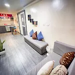 Red Apartment Excelente Ubicacion Laurles Los Molinos