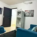 Apartamento Estadio Familar Con 4 Habitaciones Para 8 Huespedes