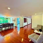 5Br 2,497 Sqft Pool By El Tesoro Mall