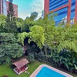 5Br 2,497 Sqft Pool By El Tesoro Mall