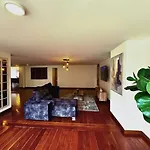 5Br 2,497 Sqft Pool By El Tesoro Mall