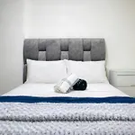 Apartamento En Medellin- Laureles