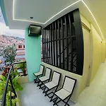 Experience Medellin\'S Comuna 13 Int401
