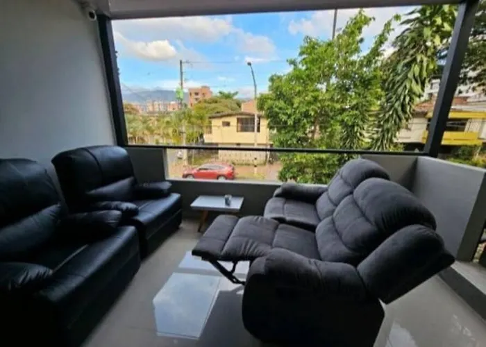 Casa Central En La Floresta!