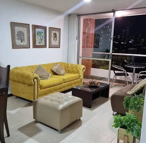 El Poblado, Medellin Con Piscina, Gym, Comodo, Linda Vista.