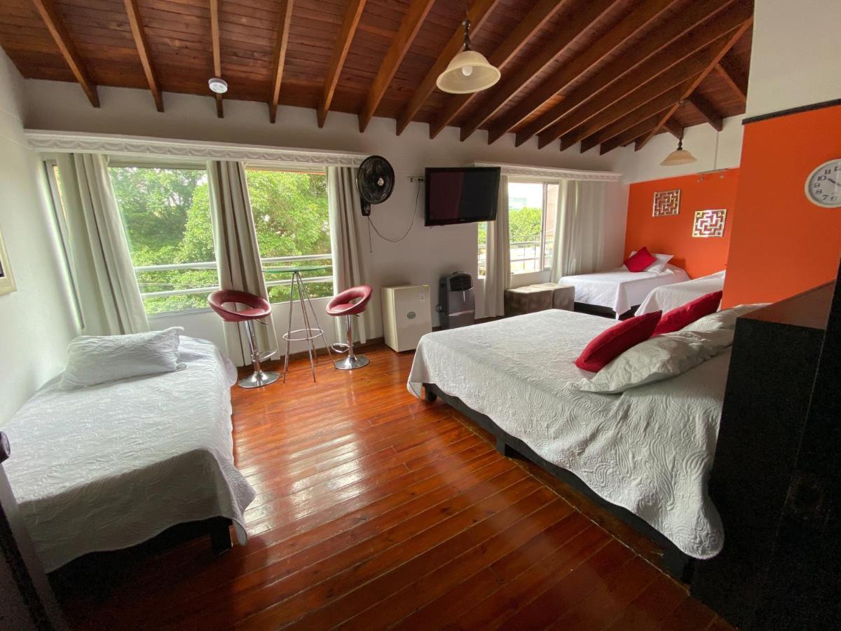 Lleras Premium #1 Hotel 3*
