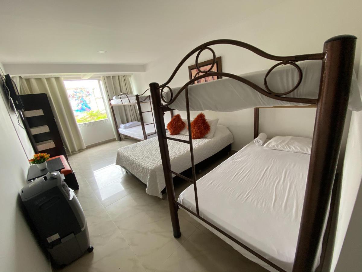 Lleras Premium #1 Hotel 3*