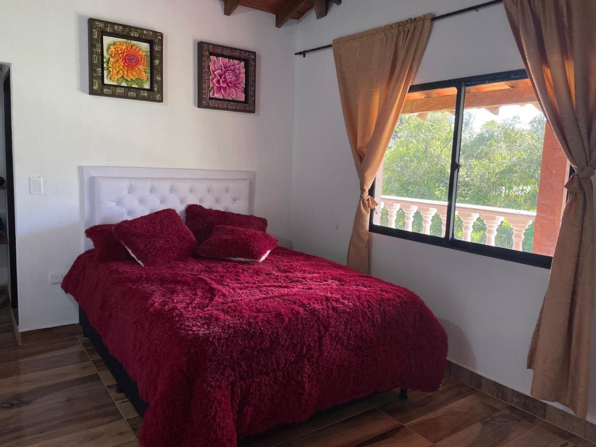 Сasa de vacaciones Finca vista verde hostal mágico!