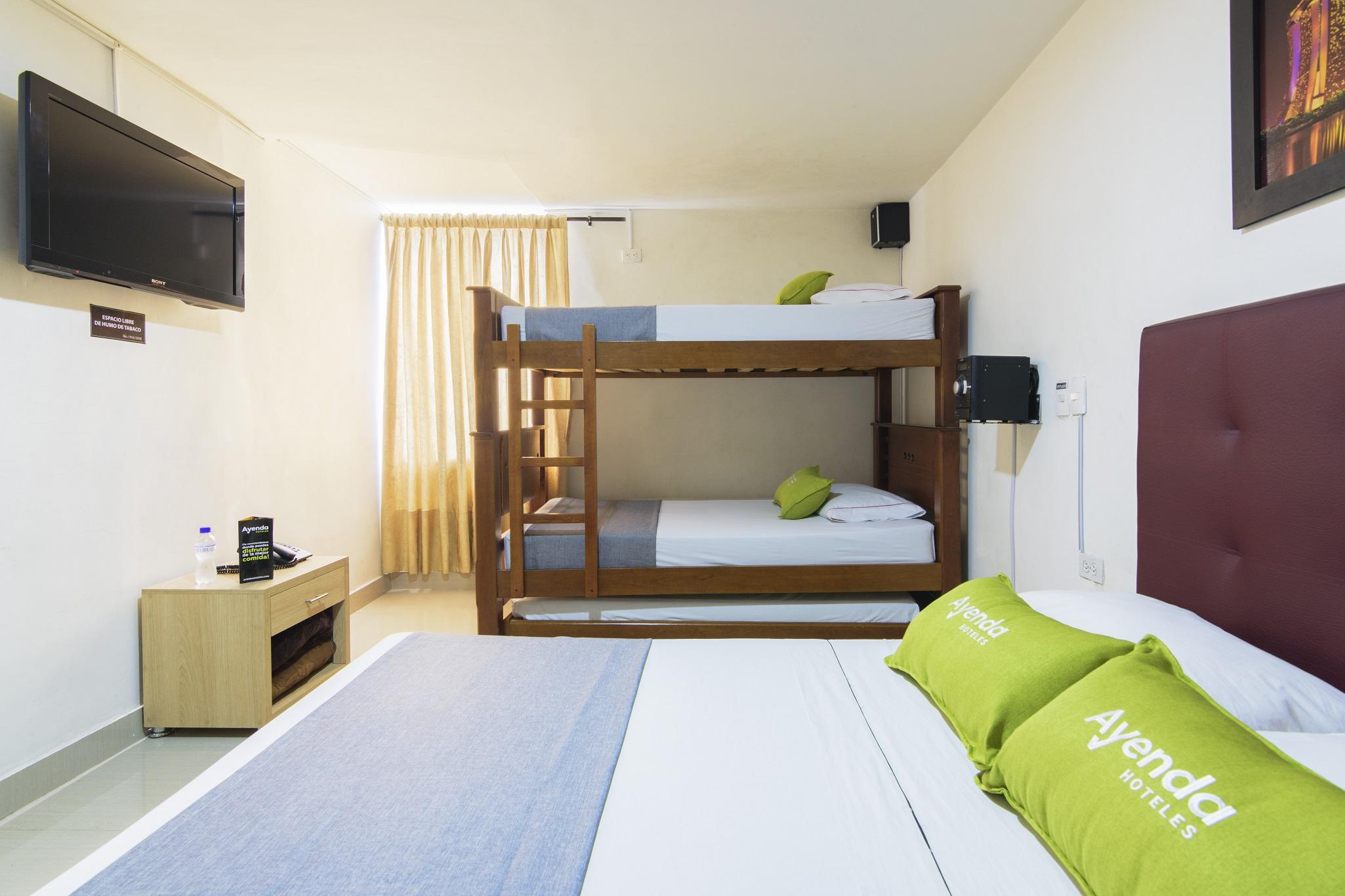 Colombia Avenida 3*