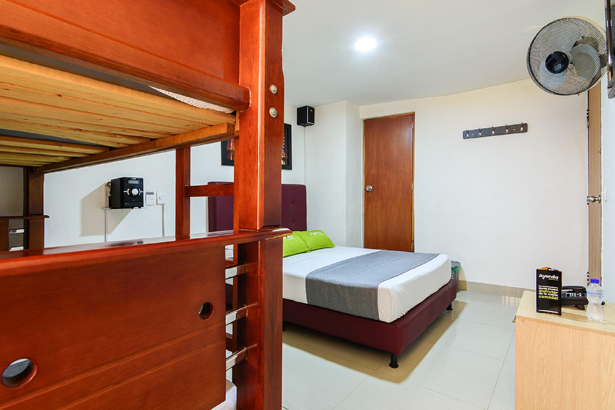 Colombia Avenida 3* Medellin