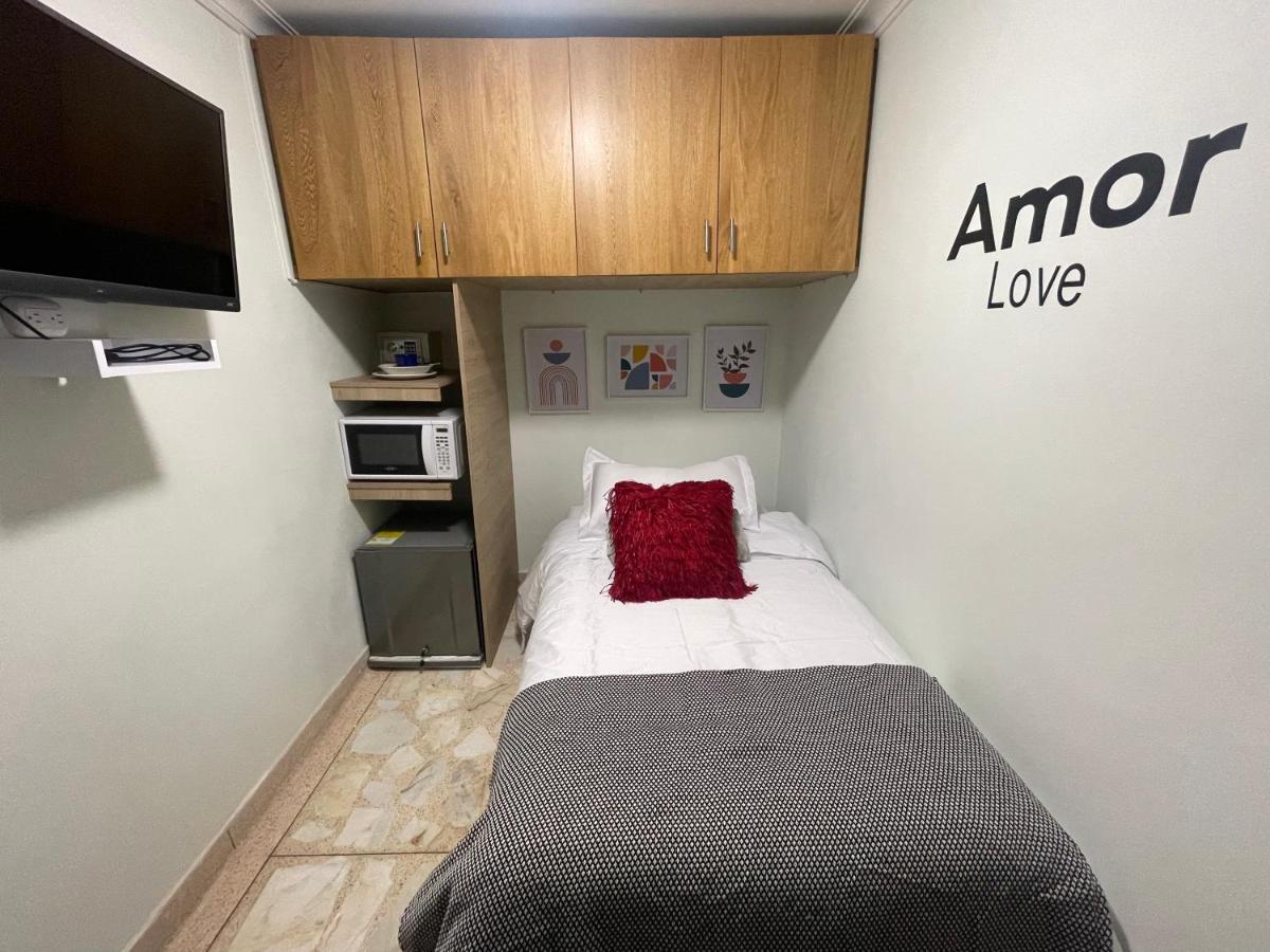 Homestay Lindo Y Nuevo Alojamiento Laureles, Privada