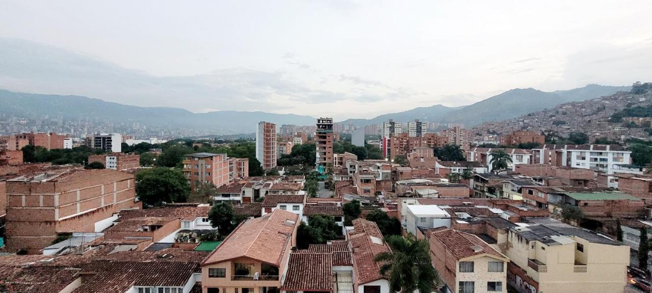 Cerca Al Barrio Laureles Con Jacuzzi Privado Medellin