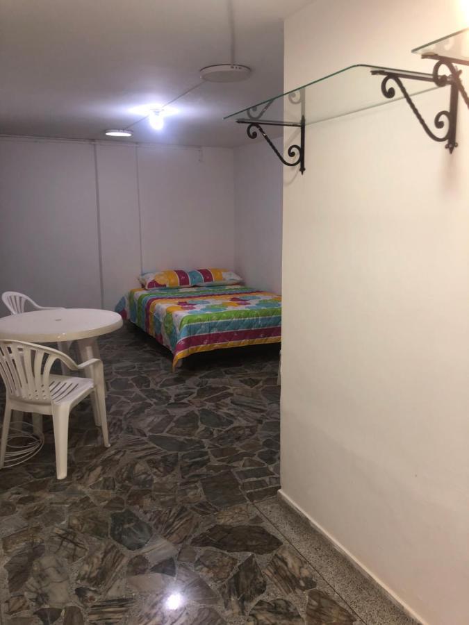 Apartamento Apartamento Comodo En Laureles , Centrico Y Bien Ubicado 201 *