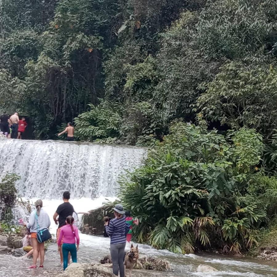 Bosques Del Rio Casa de hóspedes *