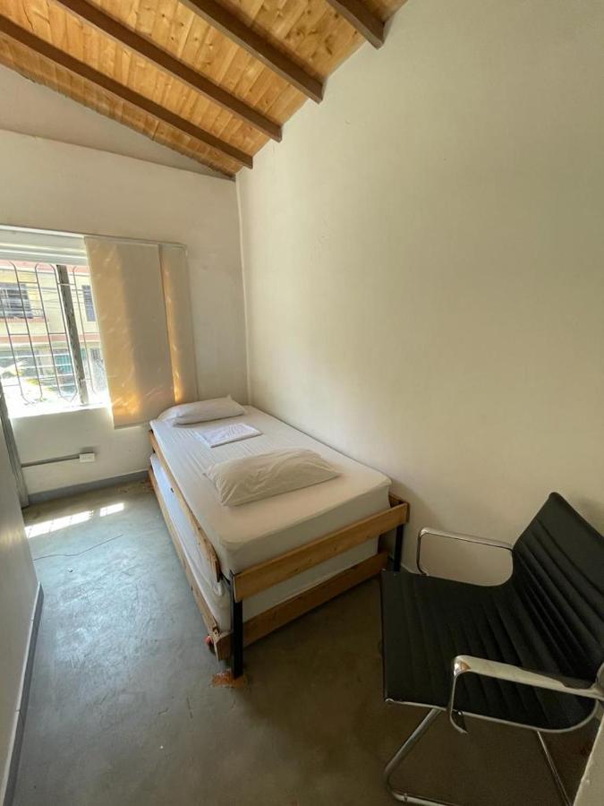 Gaston Coliving *