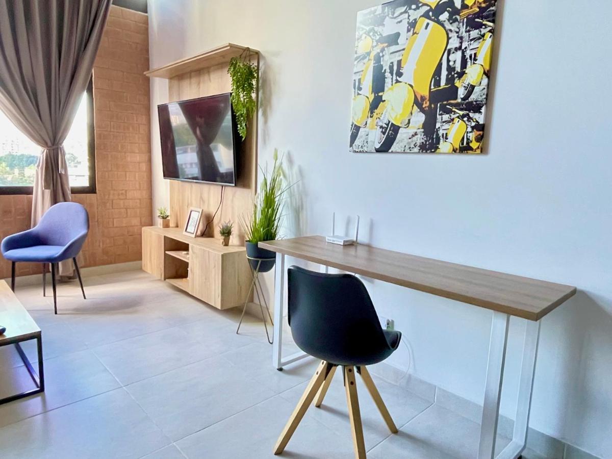 Aparthotel En Laurels *