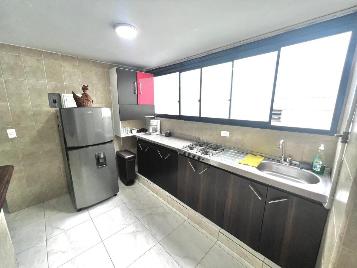 Apartamento 401 *