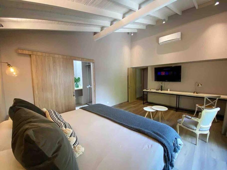 Apto Br 6 Min De Provenza, Encanto Natural