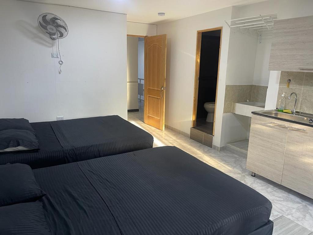 Apartamento De 2 Camas Al Lado De La Unidad Deportiva De Belen Y A 10 Minutos De Plaza Mayor - 4 * Medellin