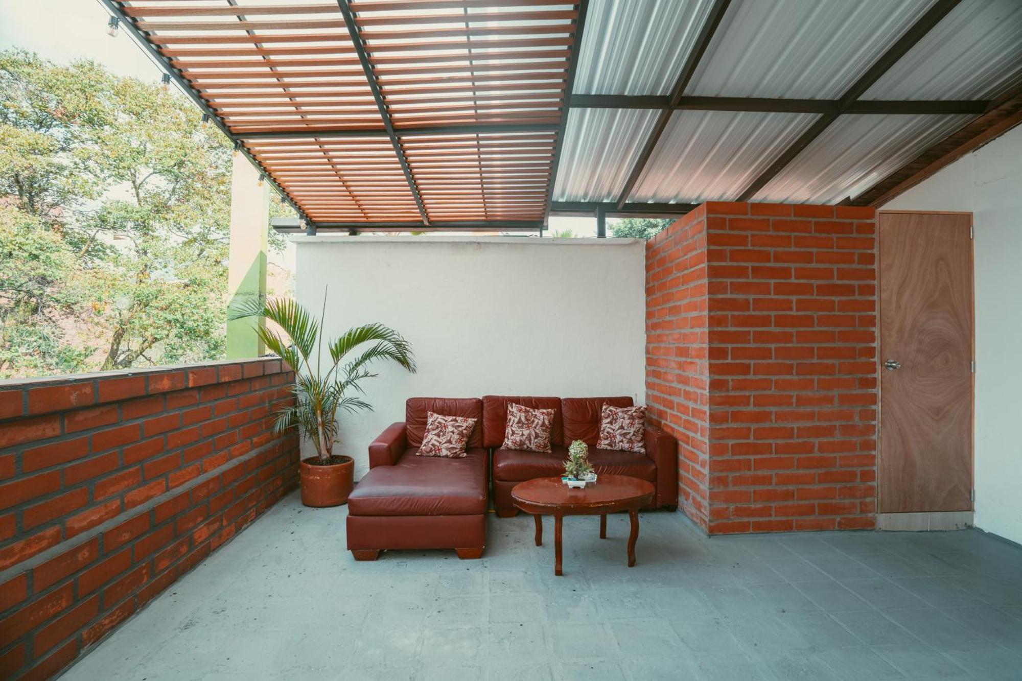 Pura Vida La 70 Guest house *