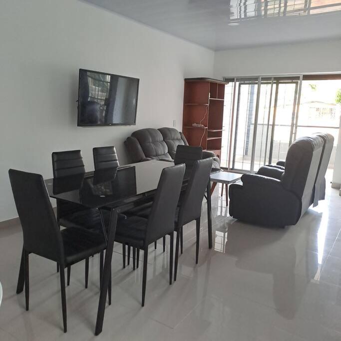 Casa En La Floresta! Apartment Medellin
