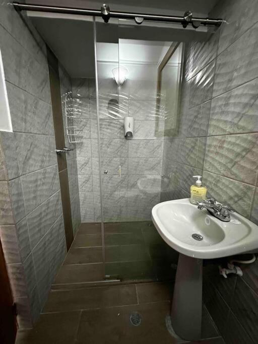 Apartment Penthouse W/ Jacuzzi In Lleras Park