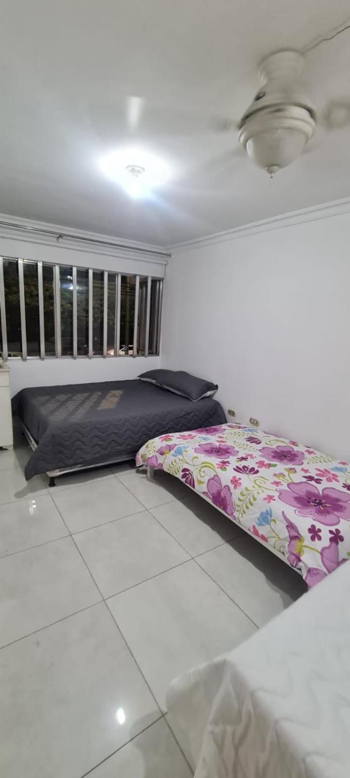 En Estadio, Apartment *