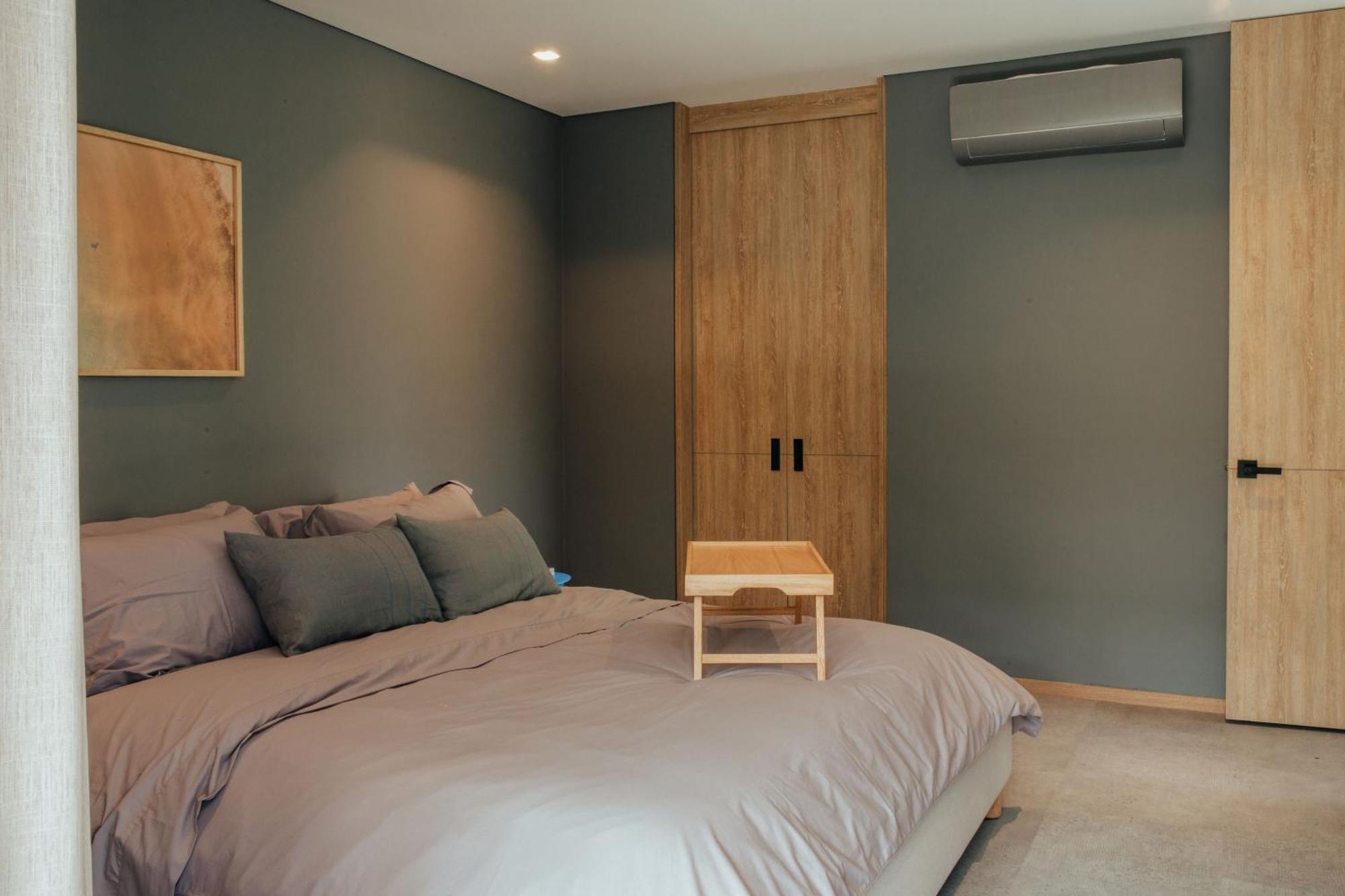Wake Living Apartahotel 4*