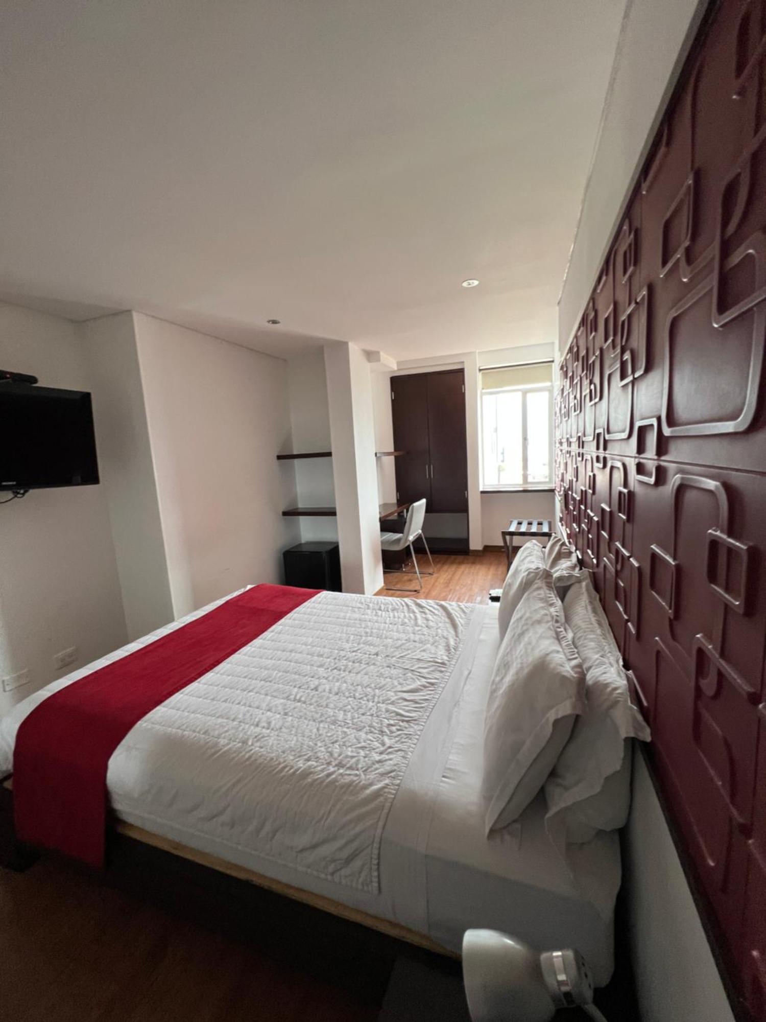 Florencia Plaza 4*