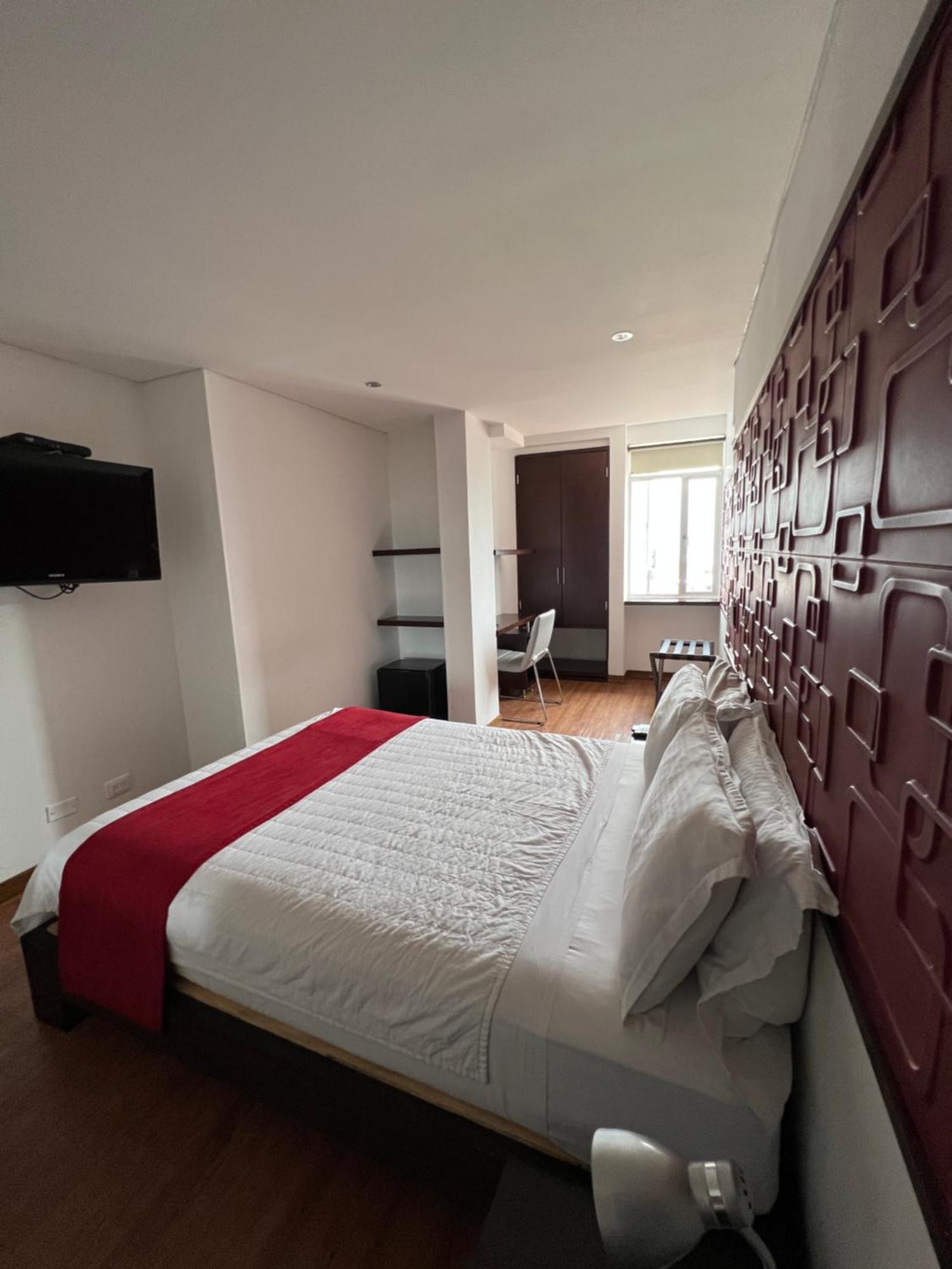 Florencia Plaza 4*
