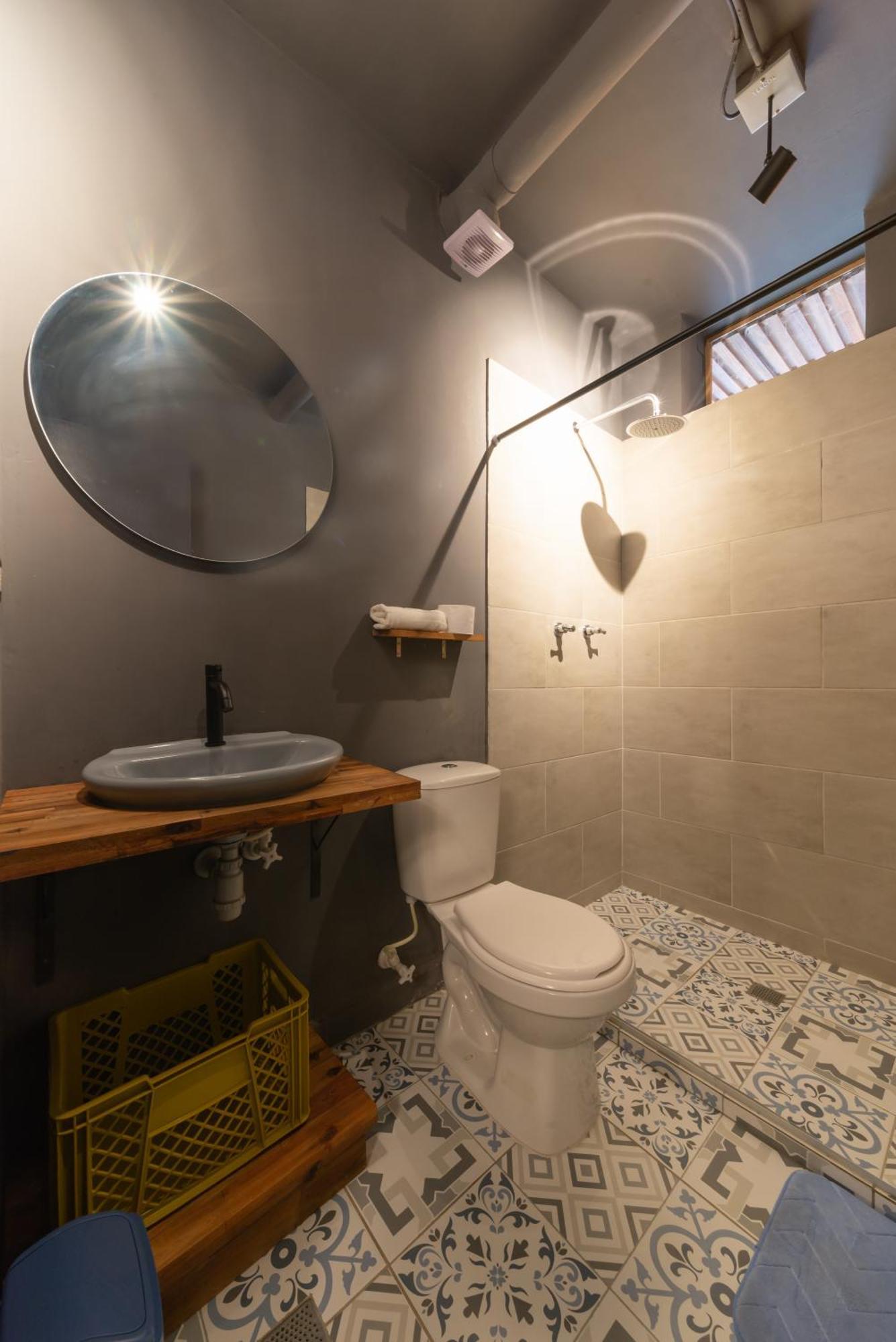 Casa Mosaiko Primer Parque Laureles Guest house *
