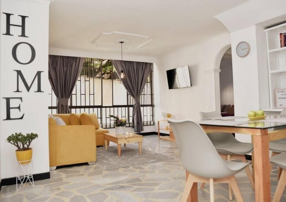 Ambiente Familiar 112 Apartment Medellin