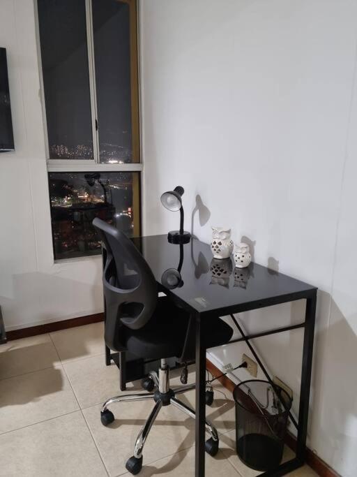 El Poblado, Con Piscina, Gym, Comodo, Linda Vista.