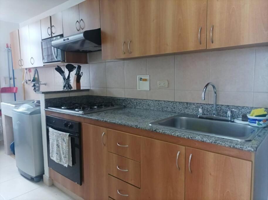 El Poblado, Con Piscina, Gym, Comodo, Linda Vista. * Medellin