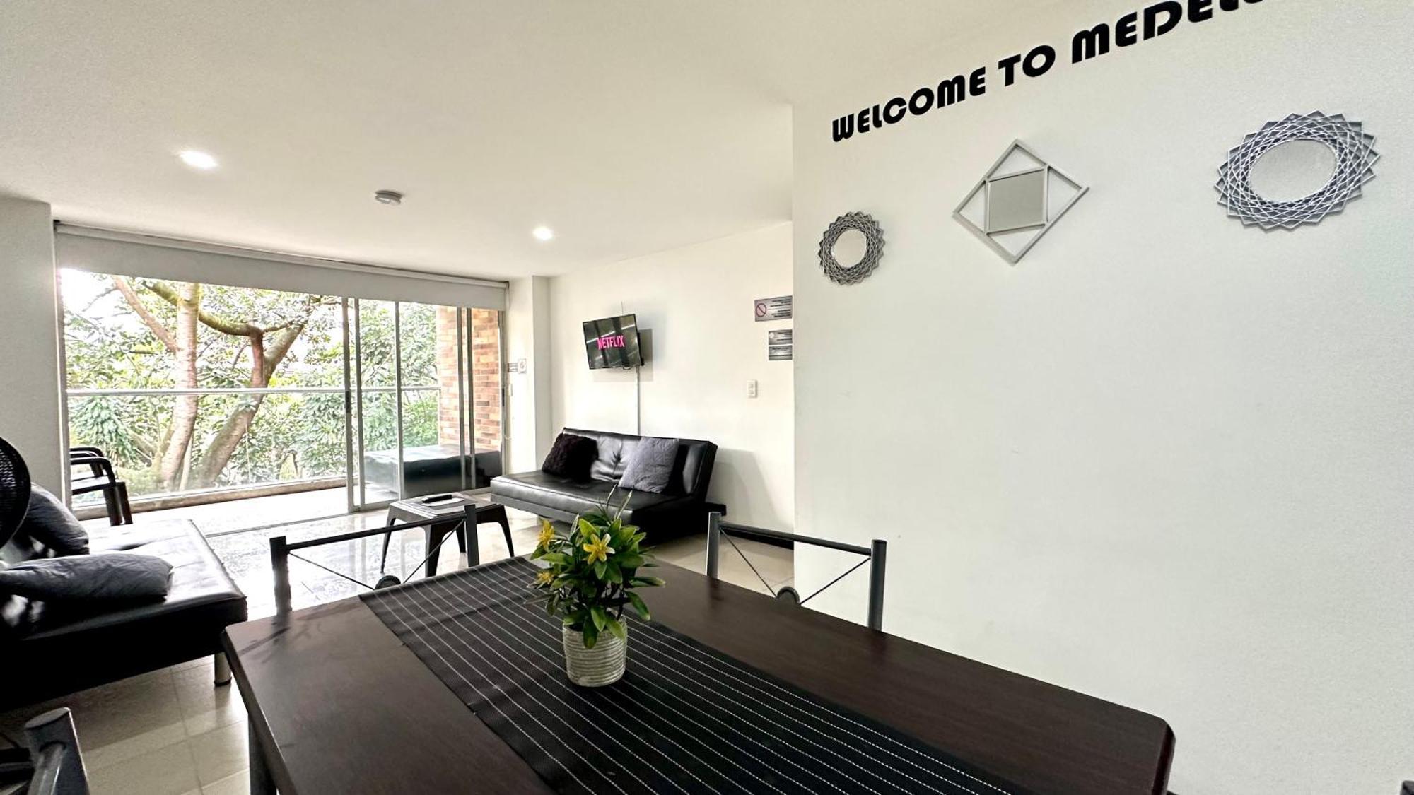 Apartamento Apto Moderno En Laureles Medellín