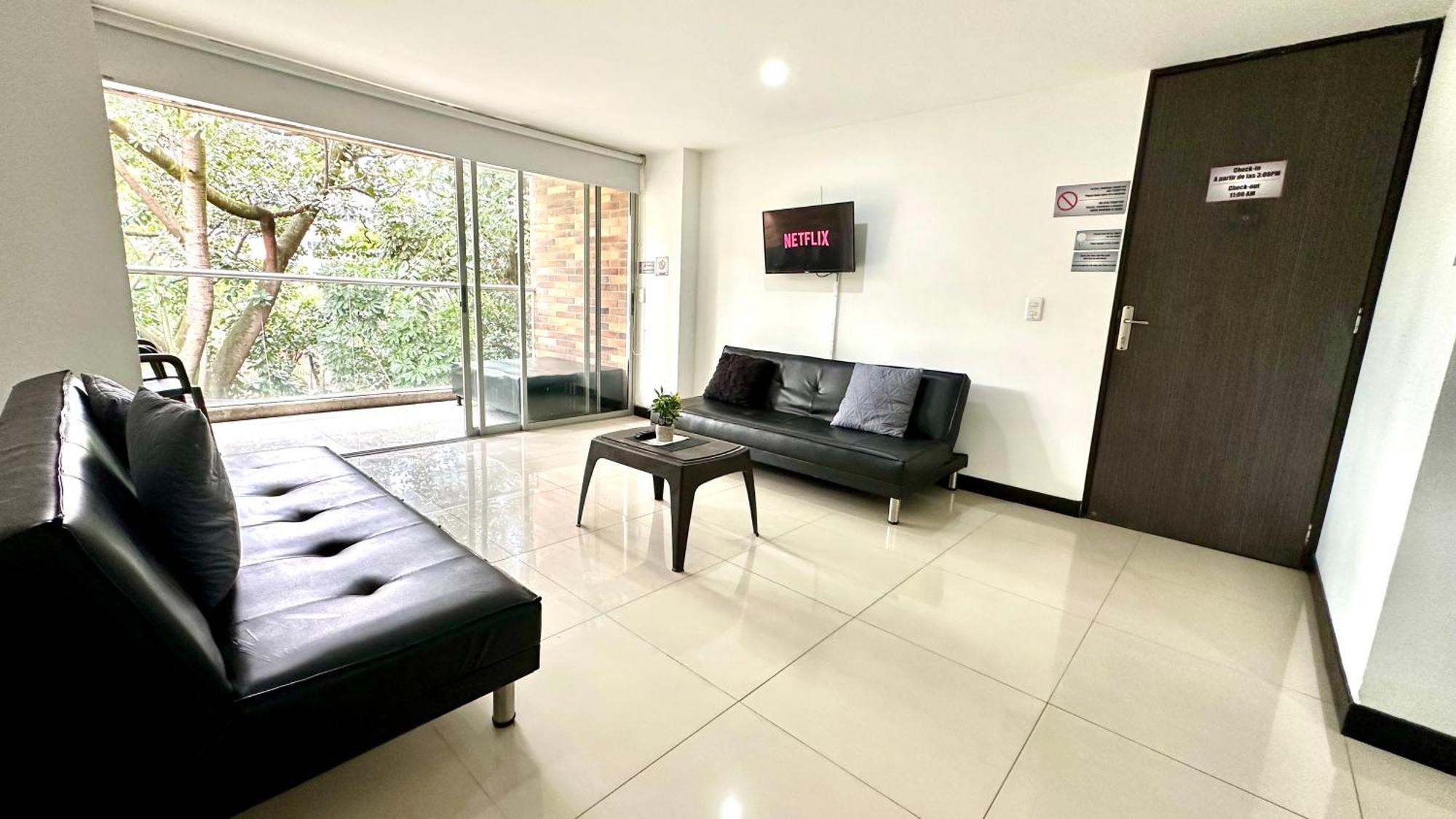 Apto Moderno En Laureles Medellín