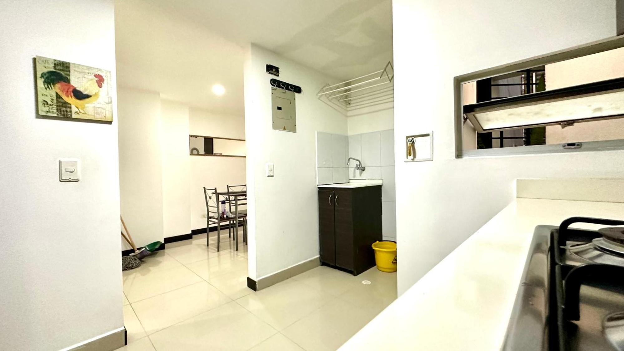 Apto Moderno En Laureles Apartamento