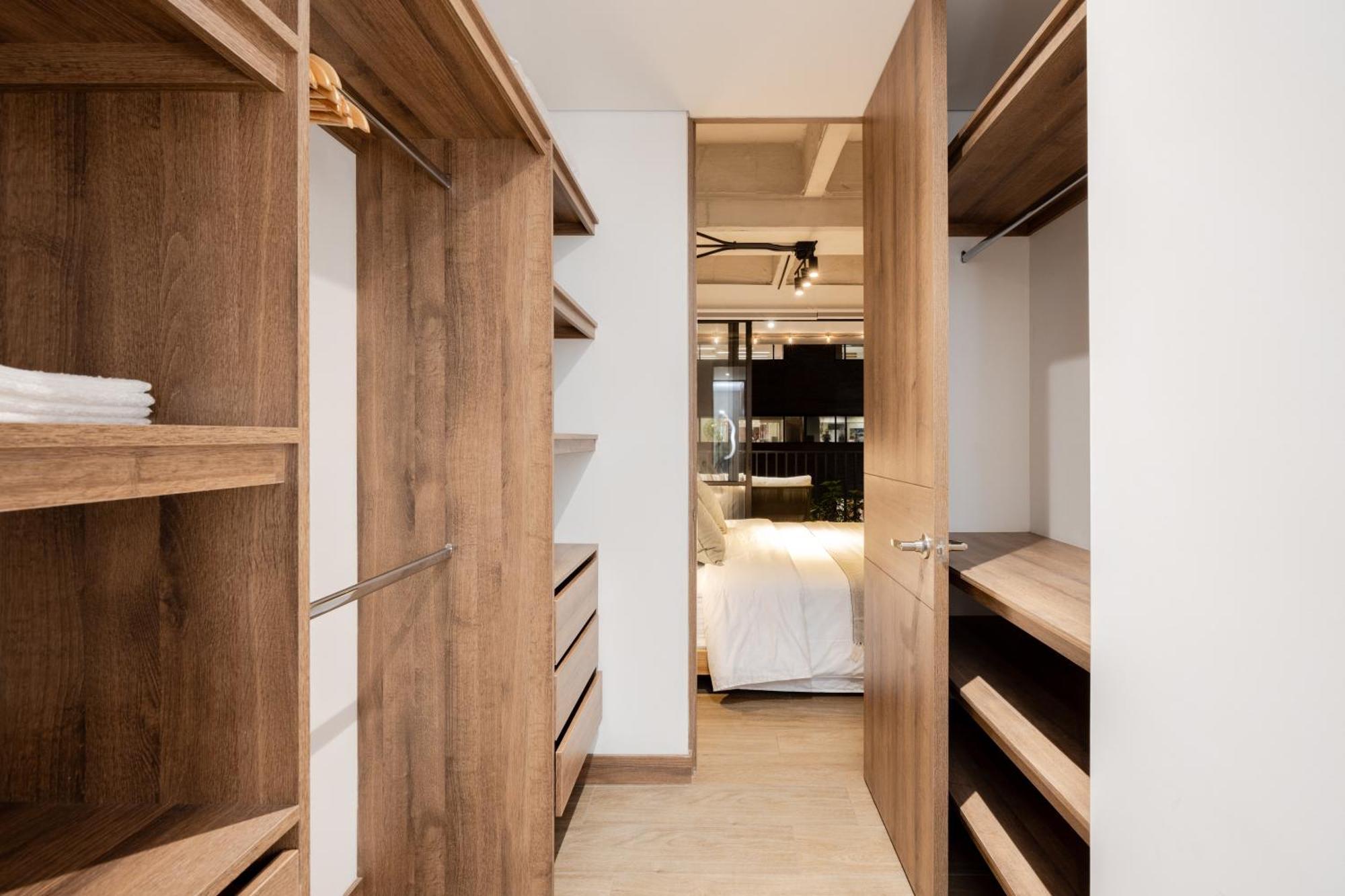Brand New Loft 1br Balcony Apartment