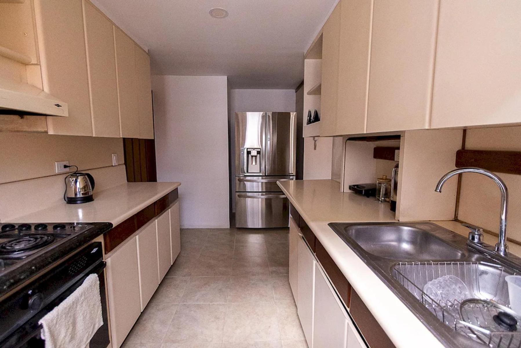Apartment Comoda Bano Compartido En El Poblado-a4 Medellin