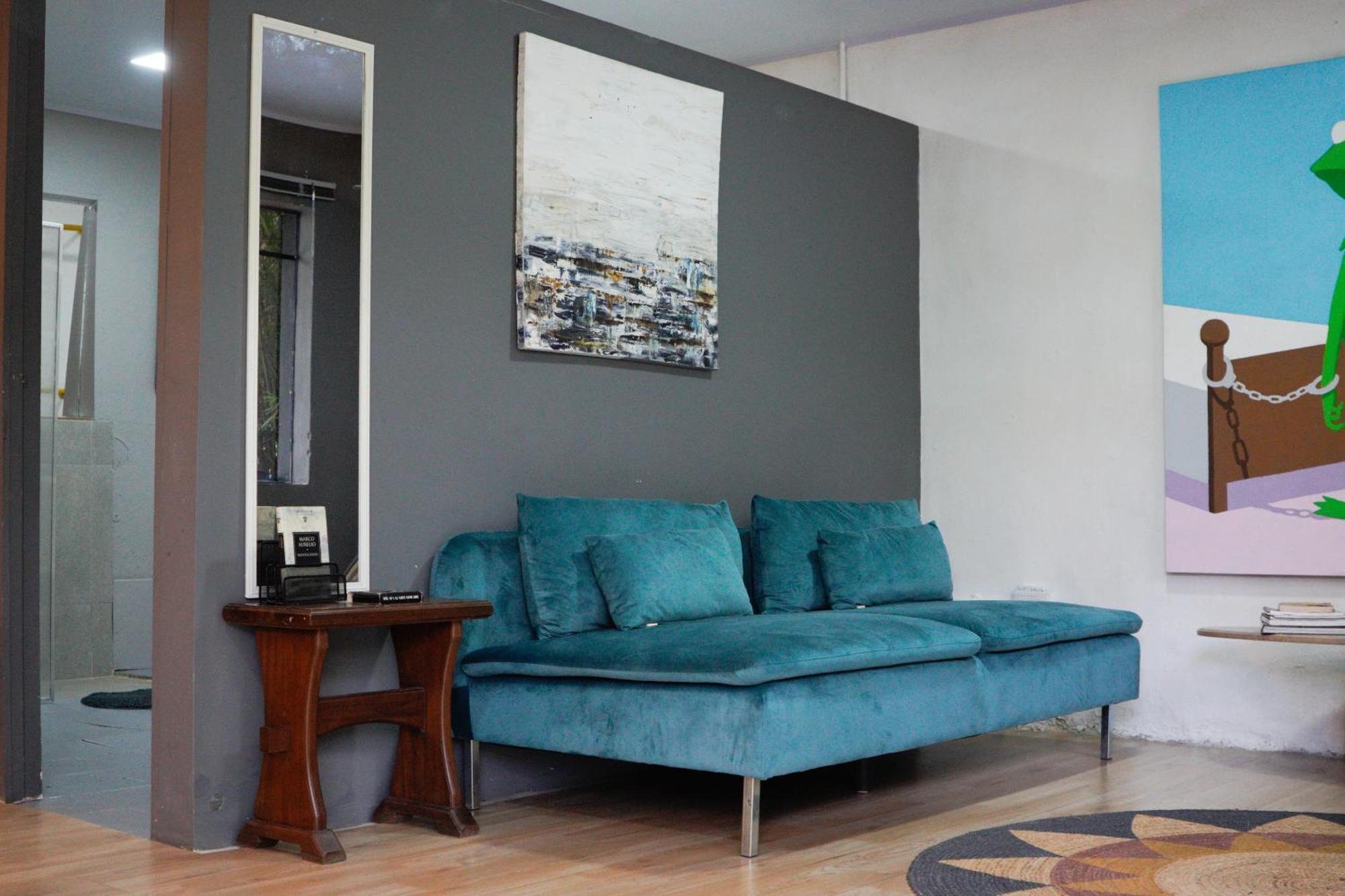 House In El Poblado Surrounded By Nature Holiday home