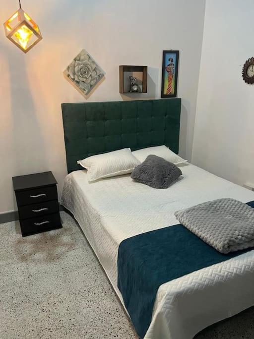 Apartment Casa La Victoria Alojamiento Completo Medellin