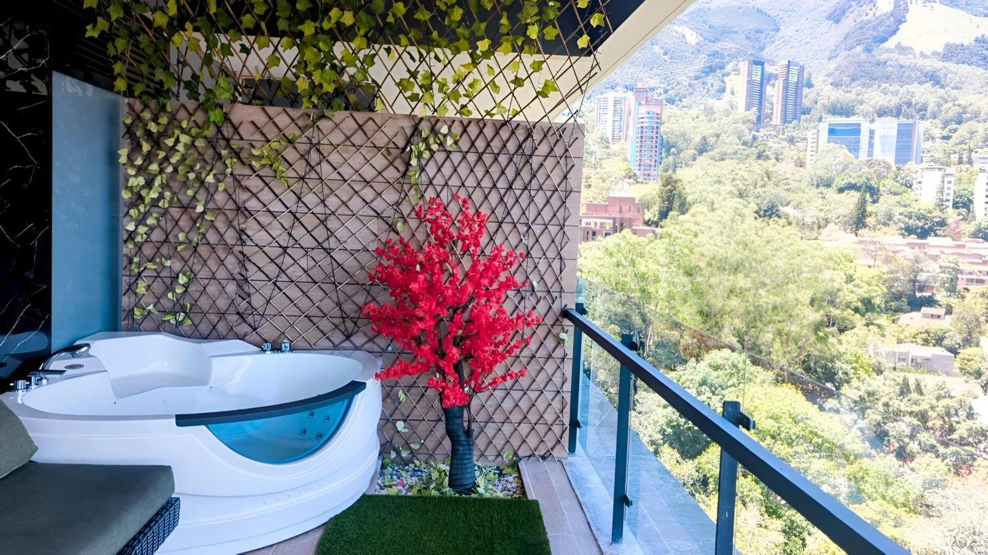 Apartment De Lujo Con Vista Panoramica En Medellin