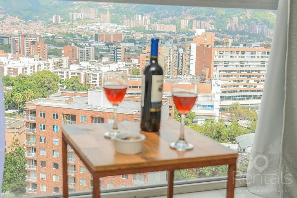 Charming Decor & Stunning Views Poblado Apartment Medellin