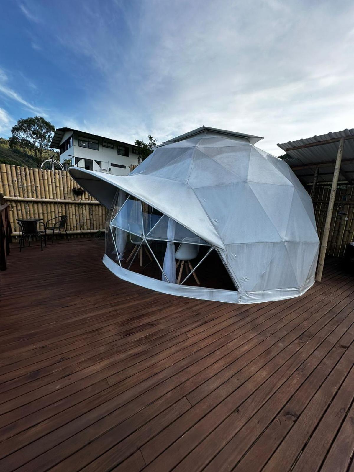 Paraiso Escondido Glamping Campsite