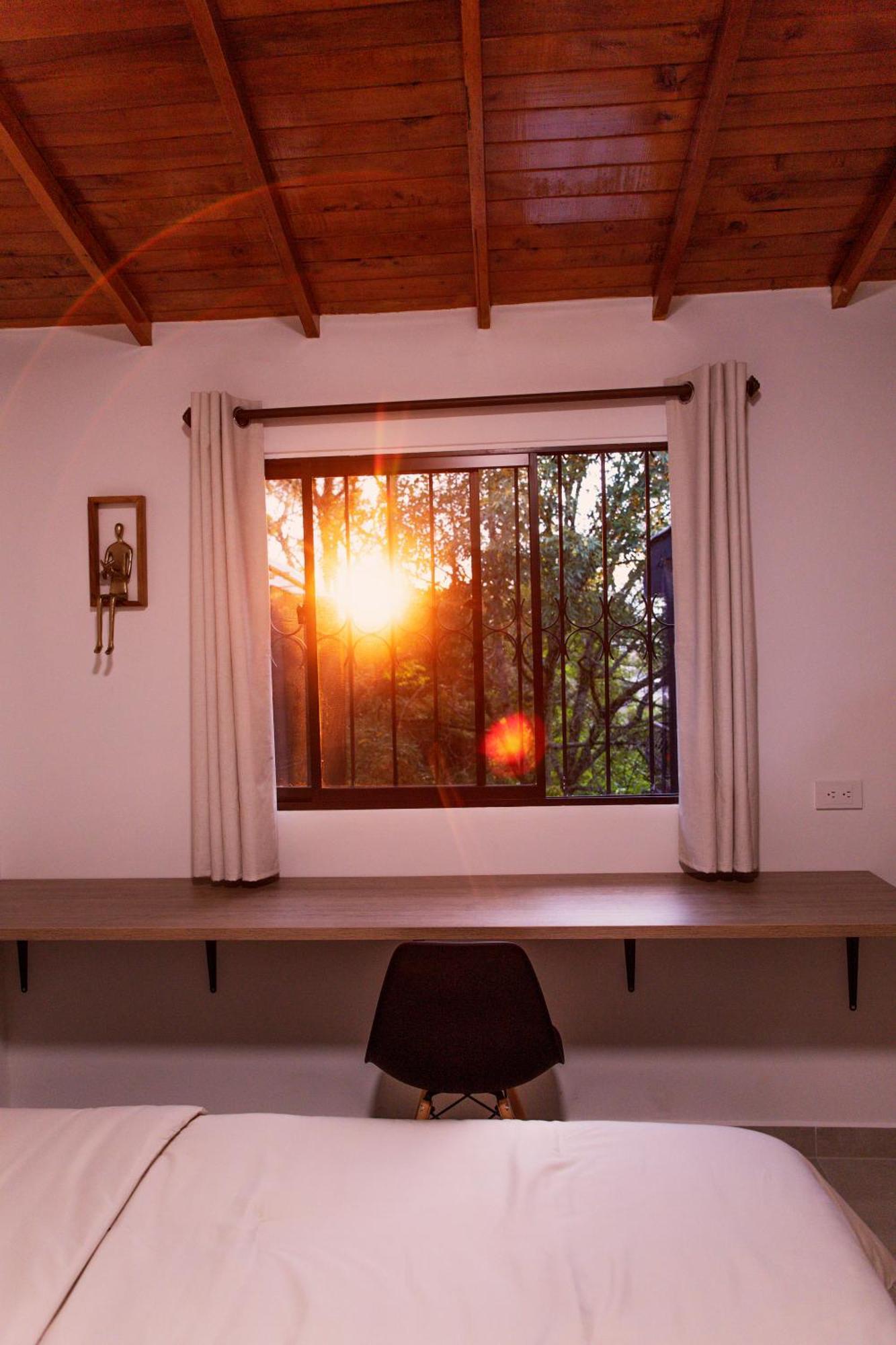 Con Vista Boscosa Y Parking En Buenos Aires, Apartment