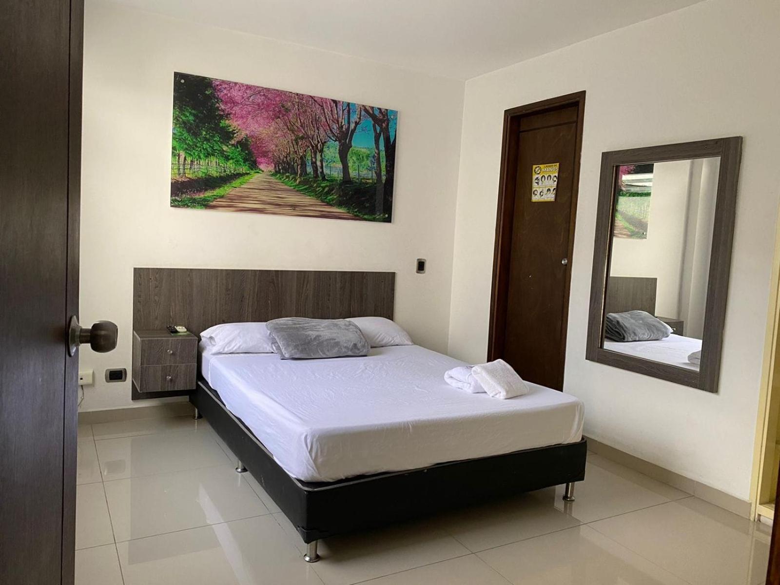Jardin De Laureles 3* Medellin