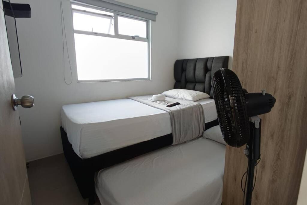 A 3 Cuadras Del Estadio Atanasio Girardot 402 Apartment