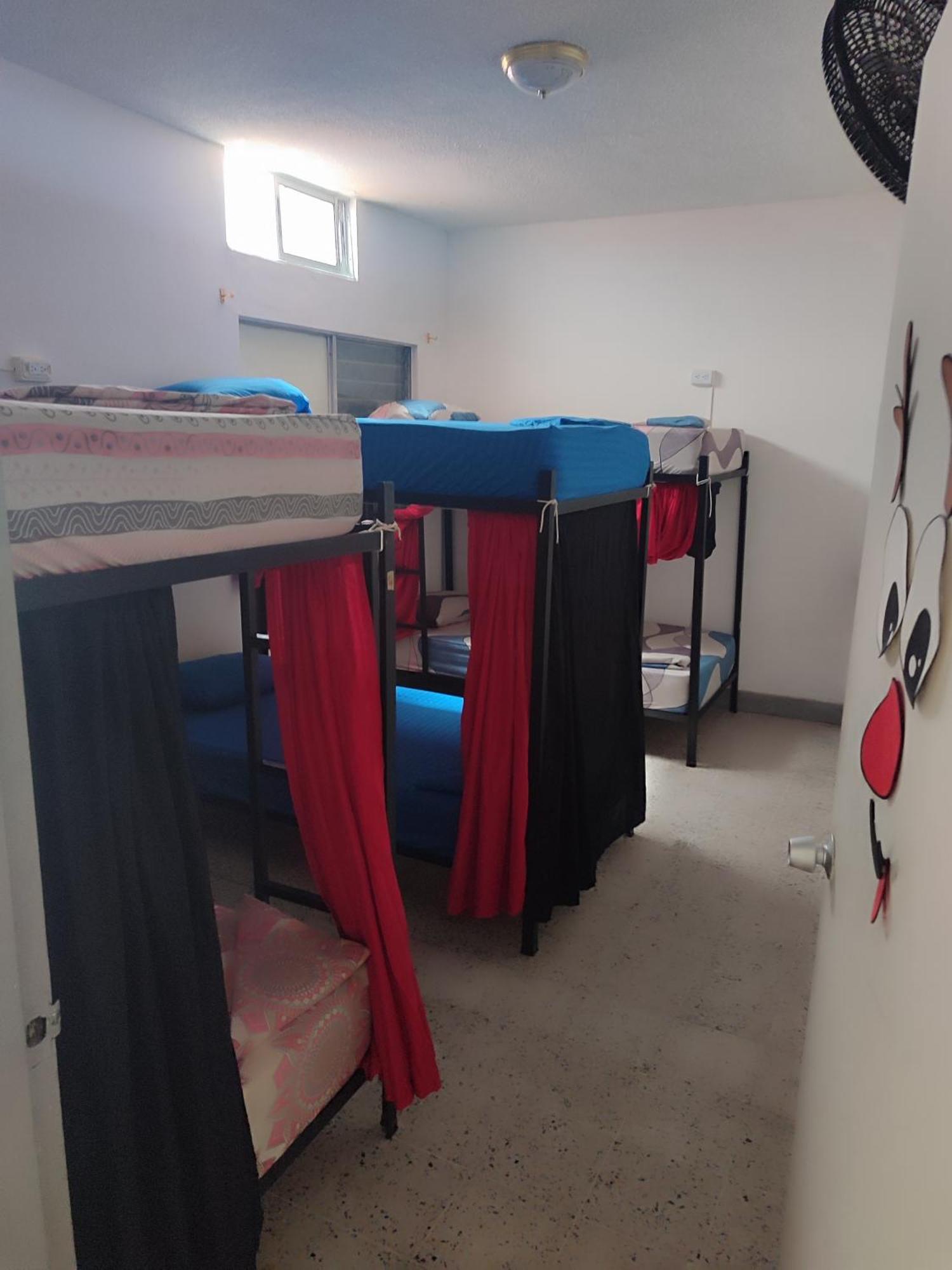Hostel Casa Almarita Laureles - Estadio Medellin