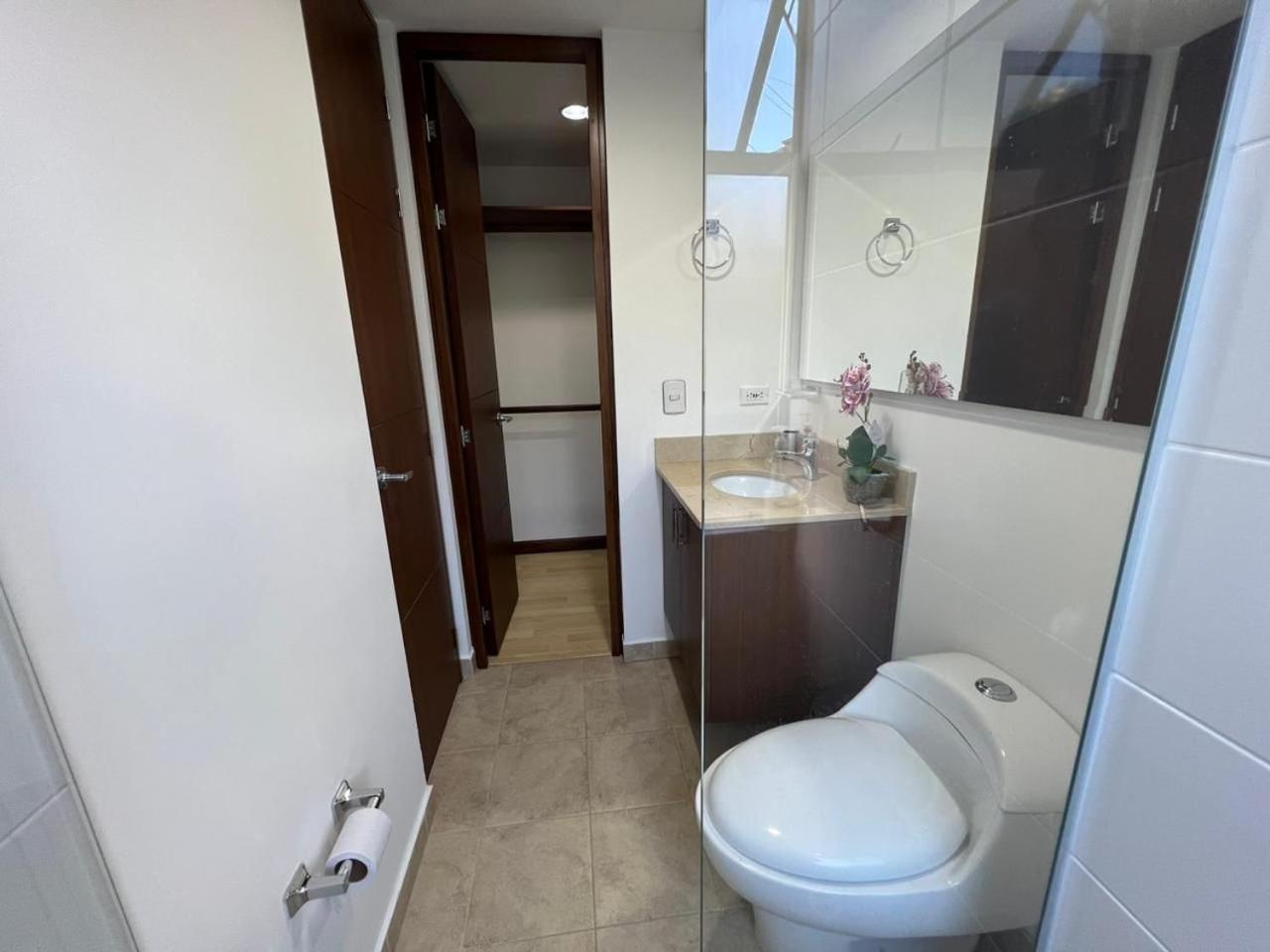 Apartment El Poblado: Elegancia Y Confort Medellin